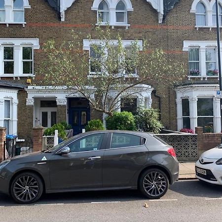 Victoria Dwellings Bed & Breakfast Londra Exterior foto
