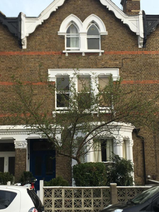 Victoria Dwellings Bed & Breakfast Londra Exterior foto
