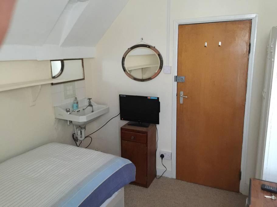 Victoria Dwellings Bed & Breakfast Londra Exterior foto