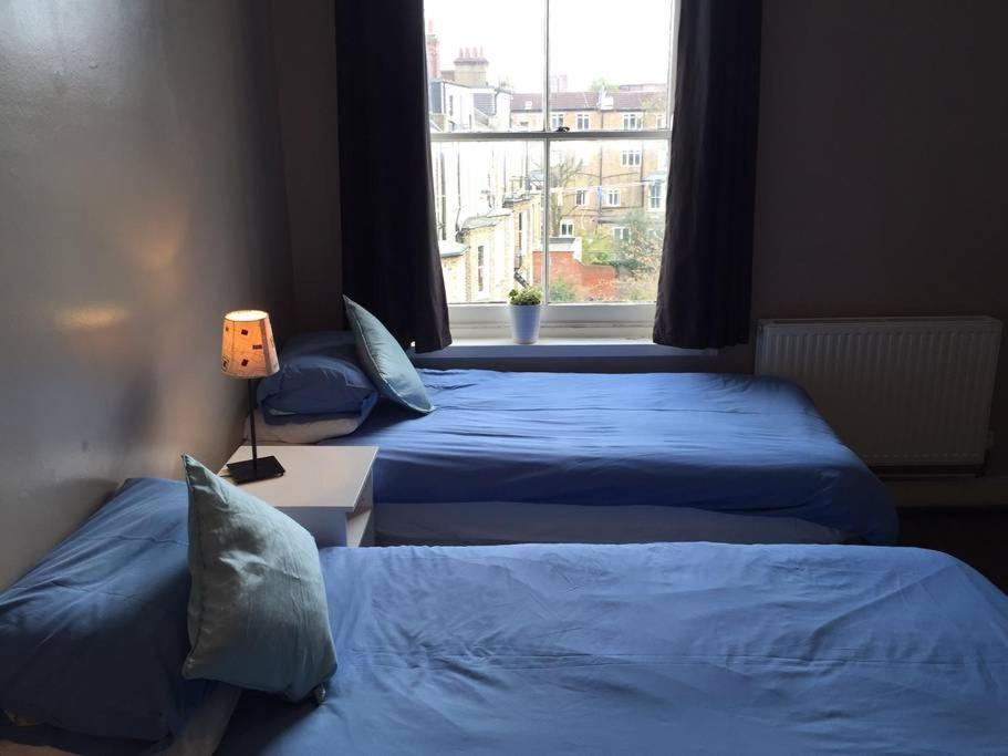 Victoria Dwellings Bed & Breakfast Londra Exterior foto